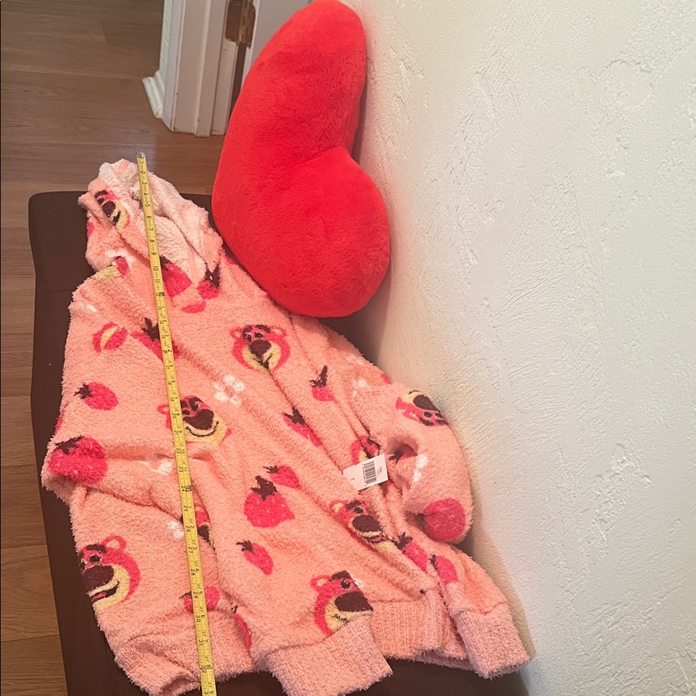 #1433** Pink Fuzzy Sweater Hoodie with Bear Print - Picture 5 of 11